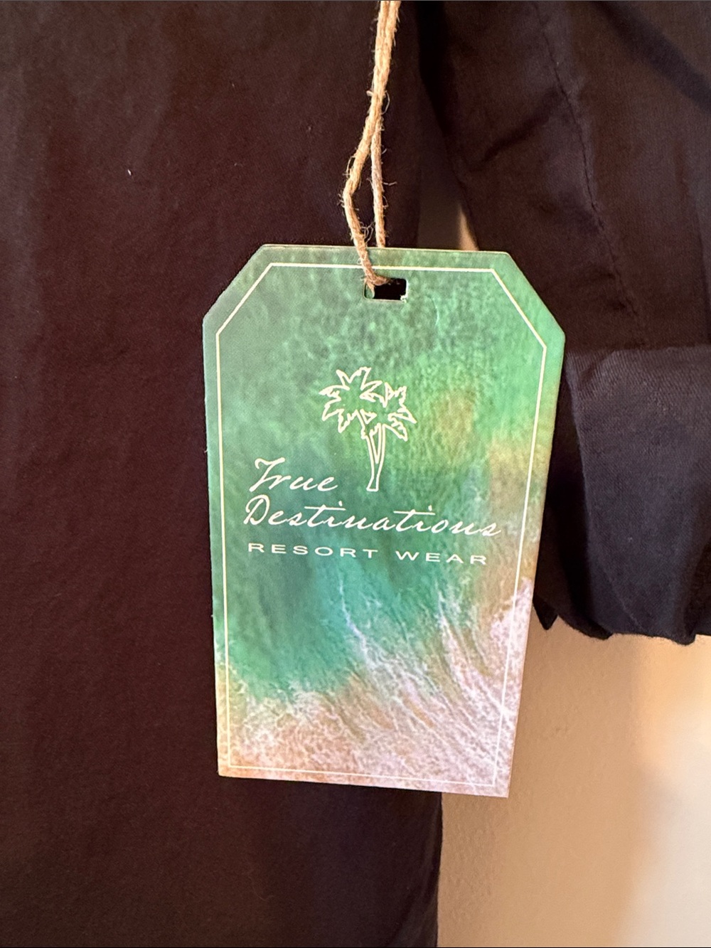 TRUE DESTINATIONS Lightweight Black Women's Swim Coverup Shirt - Picture 4 of 7